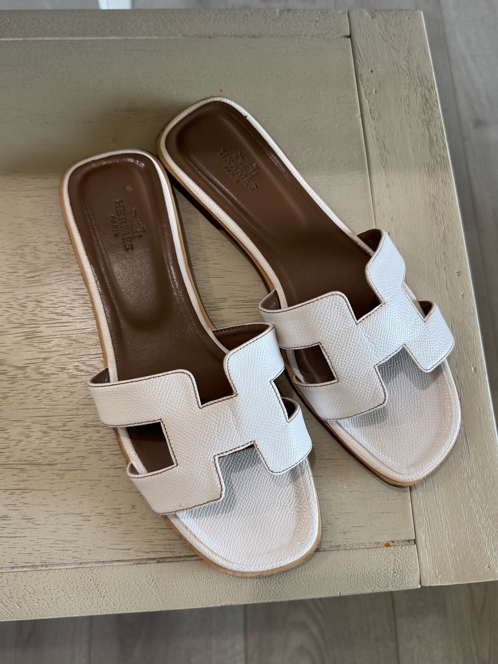 H Sandals